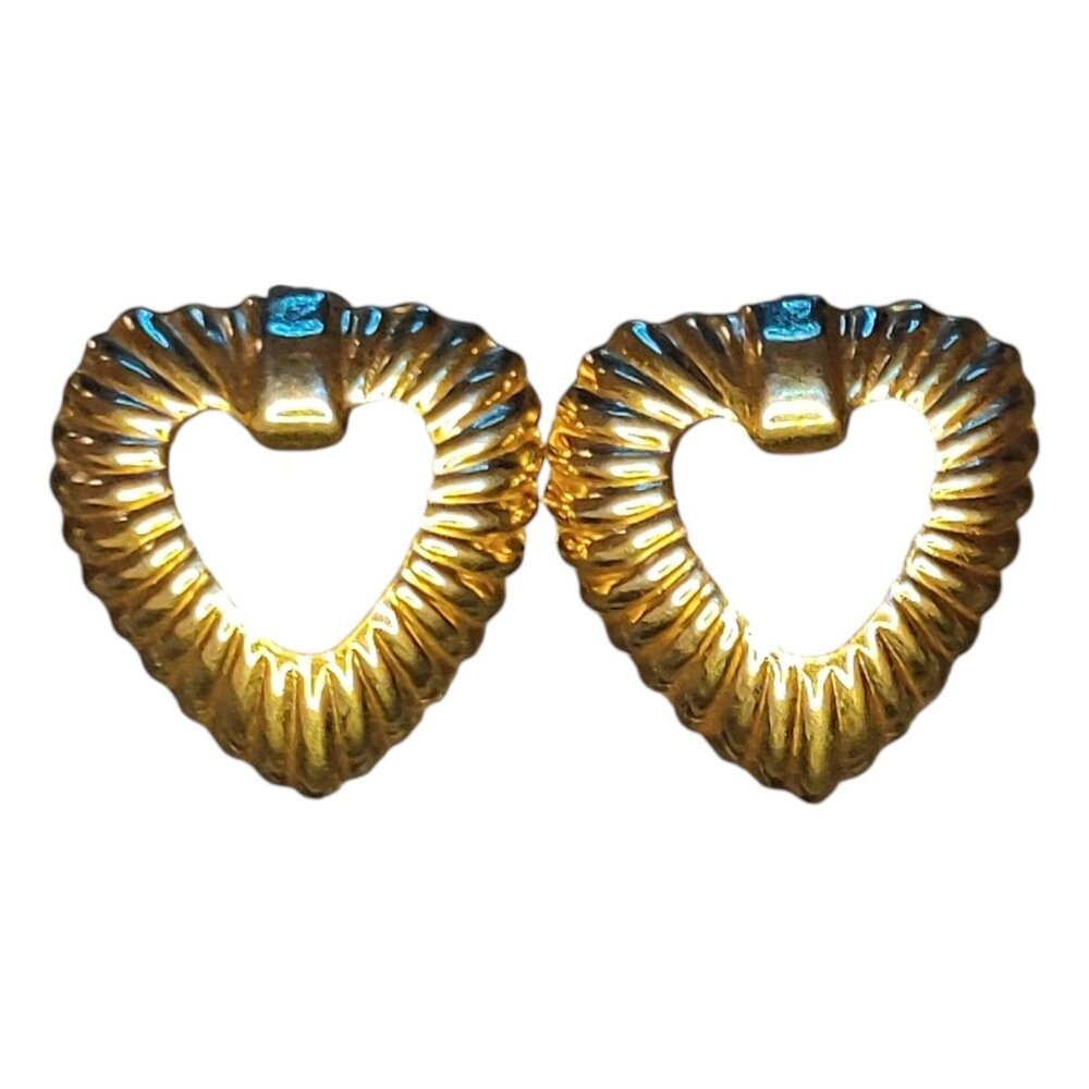 Vintage Retro Large Gold-Tone Heart Stud Earrings Excellent Condition